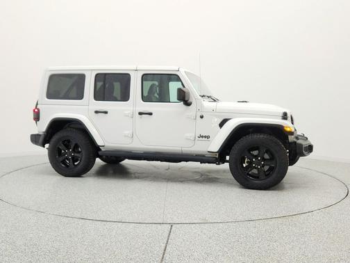 Bright White Clearcoat 2023 Jeep Wrangler 4-Door Sahara Altitude 4x4