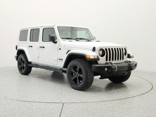Bright White Clearcoat 2023 Jeep Wrangler 4-Door Sahara Altitude 4x4