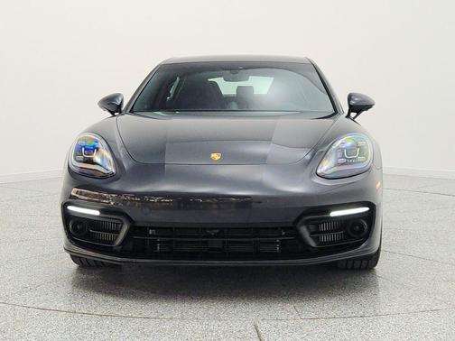 Volcano Grey Metallic 2023 Porsche Panamera Platinum Edition