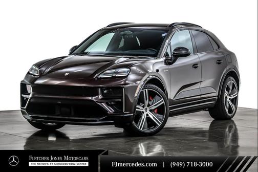 2024 Porsche Macan Turbo