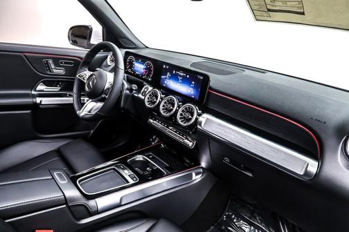 2026 Mercedes-Benz GLB 250 Base