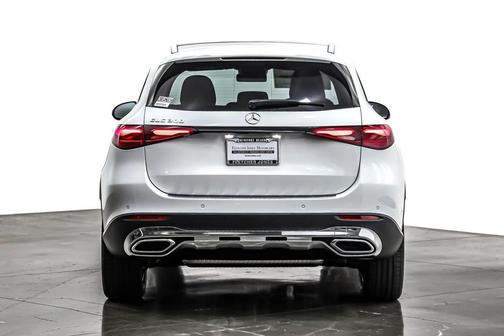 2026 Mercedes-Benz GLC 300 Base