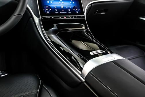 2026 Mercedes-Benz GLC 300 Base