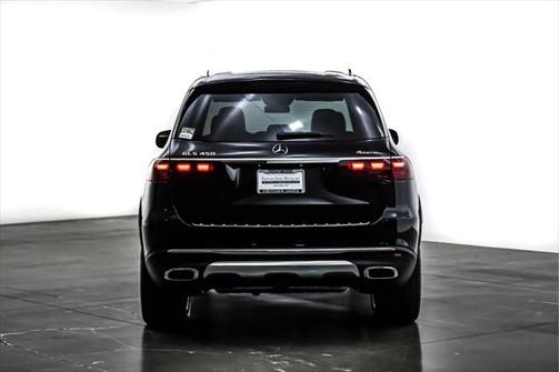 2025 Mercedes-Benz GLS 450 4MATIC