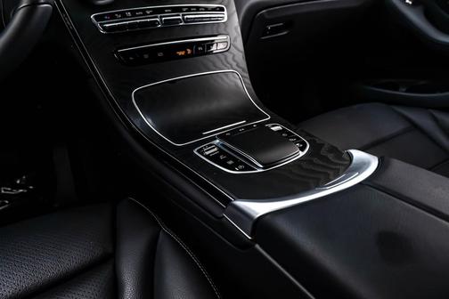 2022 Mercedes-Benz GLC 300 Base