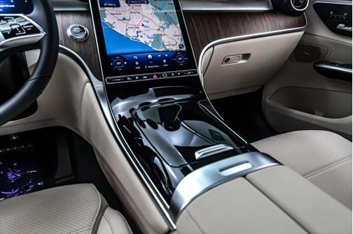 2025 Mercedes-Benz GLC 350e Base