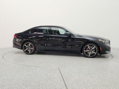 Black Sapphire Metallic 2024 BMW i5 M60