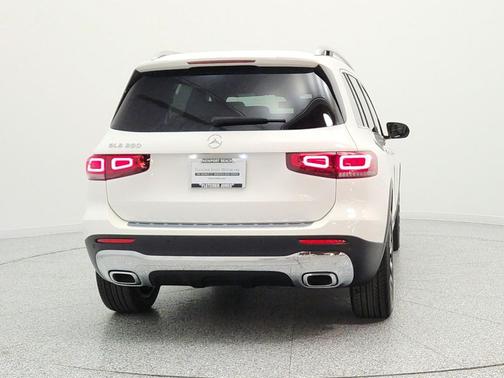 Polar White 2022 Mercedes-Benz GLB 250 Base
