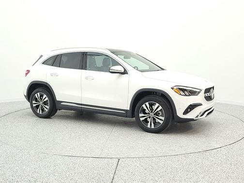 Polar White 2026 Mercedes-Benz GLA 250 4MATIC