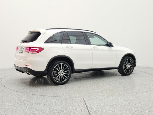 Polar White 2022 Mercedes-Benz GLC 300 Base