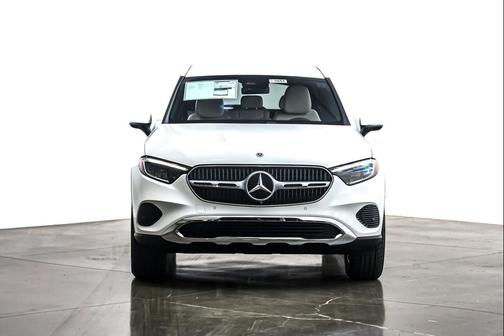 2026 Mercedes-Benz GLC 300 Base