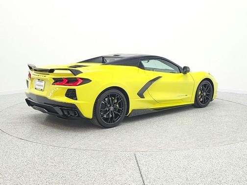 Accelerate Yellow Metallic 2023 Chevrolet Corvette Stingray w/2LT