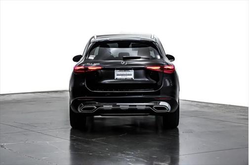 2025 Mercedes-Benz GLC 300 Base