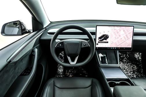 2026 Tesla Model Y Premium Rear-Wheel Drive