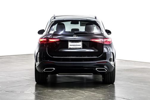 2026 Mercedes-Benz GLC 300 Base