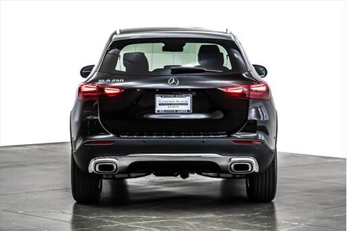 2025 Mercedes-Benz GLA 250 4MATIC