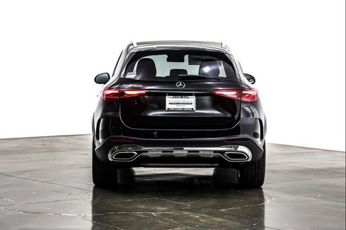 2026 Mercedes-Benz GLC 300 Base