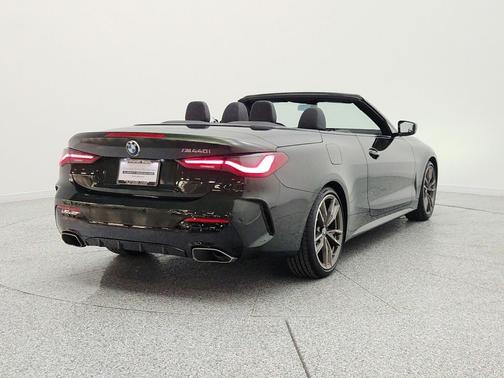 San Remo Green Metallic 2024 BMW M440 i