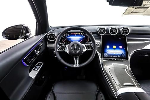 2026 Mercedes-Benz GLC 300 4MATIC