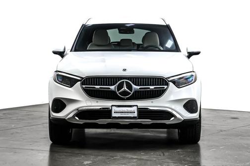 2025 Mercedes-Benz GLC 300 Base