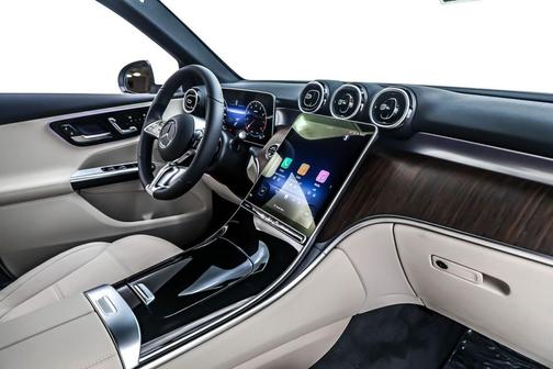 2026 Mercedes-Benz GLC 300 Base