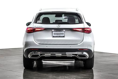 2026 Mercedes-Benz GLC 300 Base