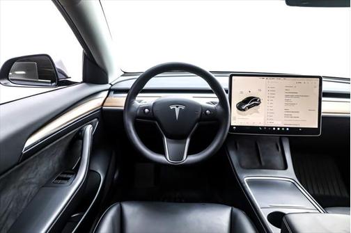 2022 Tesla Model 3 Standard Range