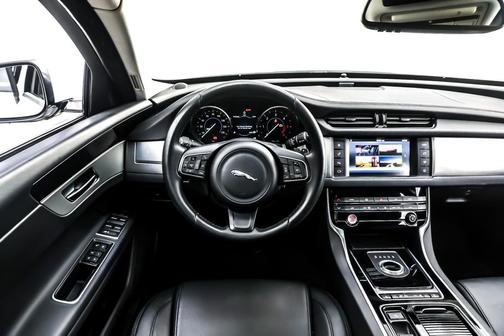 2017 Jaguar XF 20d Premium