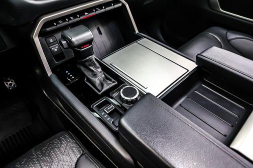 2023 Toyota Sequoia Limited