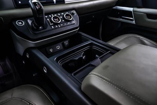 2020 Land Rover Defender 110 HSE