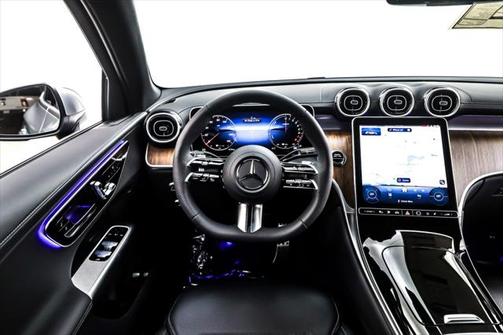 2025 Mercedes-Benz GLC 350e Base