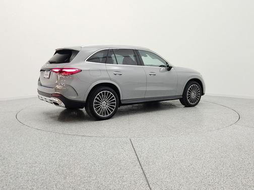 MANUFAKTUR Alpine Grey 2026 Mercedes-Benz GLC 350e Base