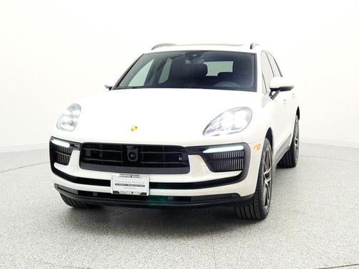 White 2023 Porsche Macan Macan