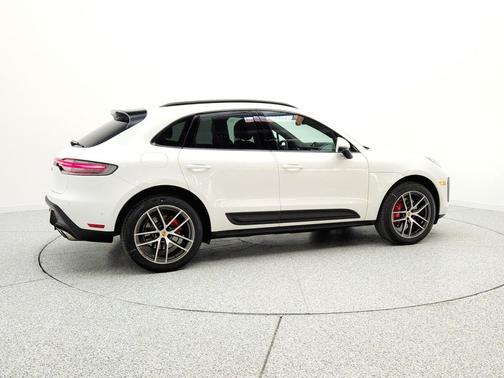 White 2023 Porsche Macan Macan