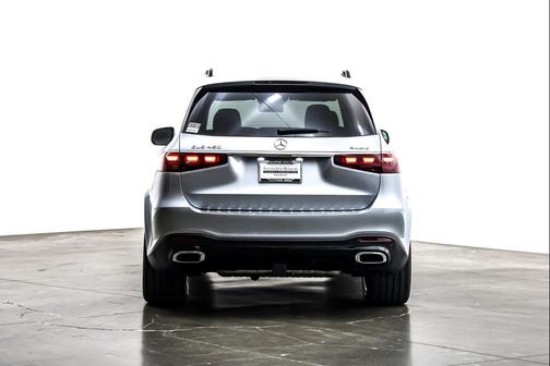 2026 Mercedes-Benz GLS 450 4MATIC