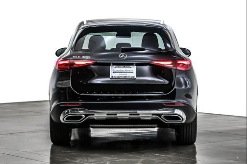 2025 Mercedes-Benz GLC 300 Base