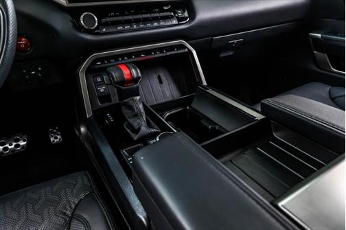 2025 Toyota Sequoia Platinum