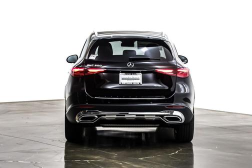 2026 Mercedes-Benz GLC 300 Base
