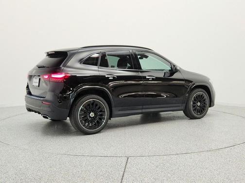 Night Black 2026 Mercedes-Benz GLA 250 4MATIC