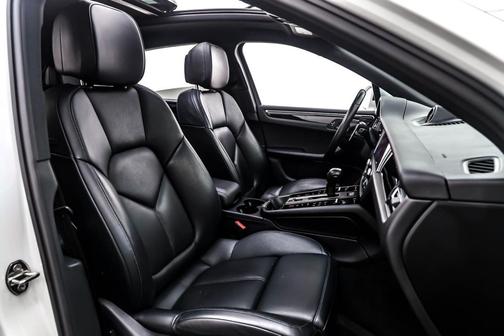2023 Porsche Macan S