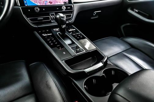 2023 Porsche Macan S