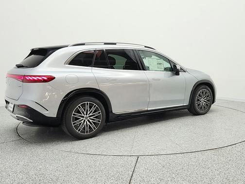 Cirrus Silver Metallic 2026 Mercedes-Benz EQS 400 EQS 400