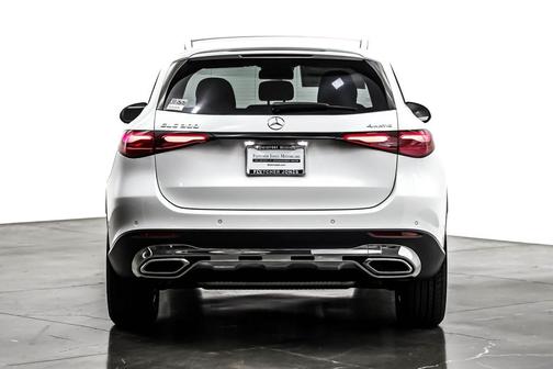 2026 Mercedes-Benz GLC 300 4MATIC