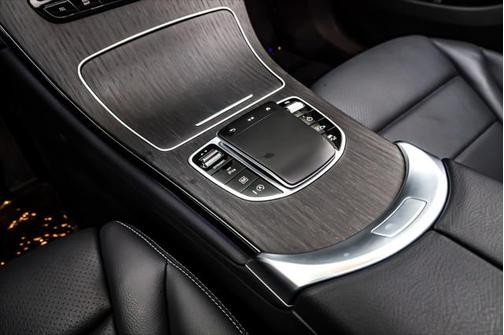 2022 Mercedes-Benz GLC 300 Base