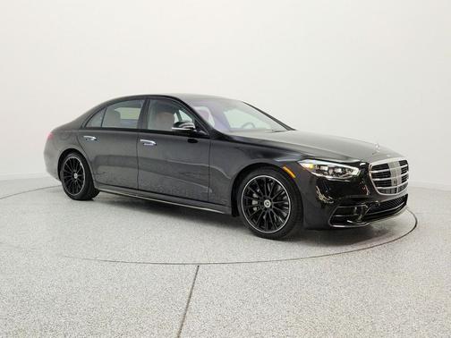 Obsidian Black Metallic 2024 Mercedes-Benz S-Class S 580e 4MATIC