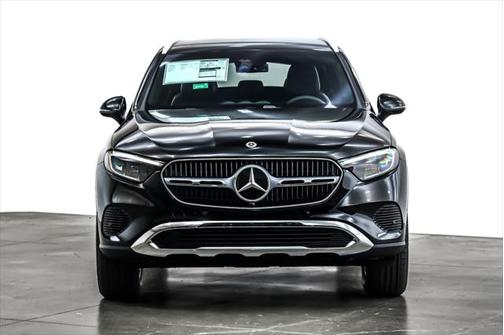 2025 Mercedes-Benz GLC 350e Base