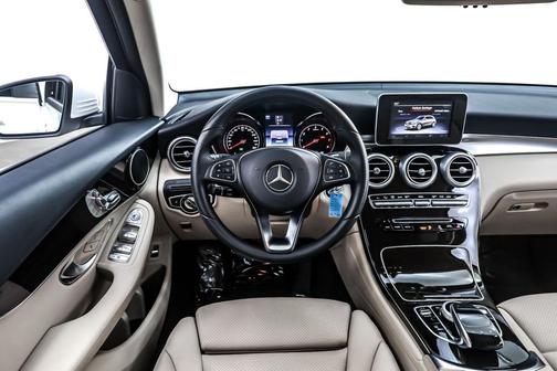 2016 Mercedes-Benz GLC 300 Base