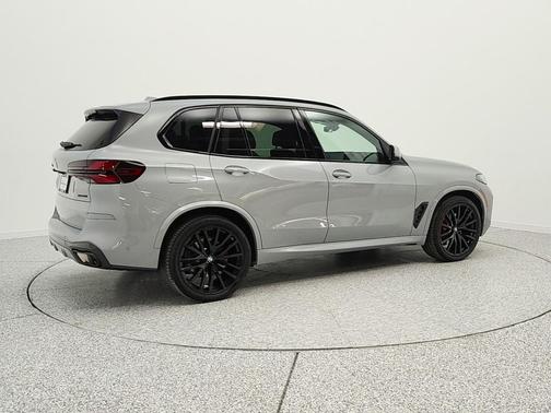Brooklyn Grey Metallic 2024 BMW X5 xDrive40i