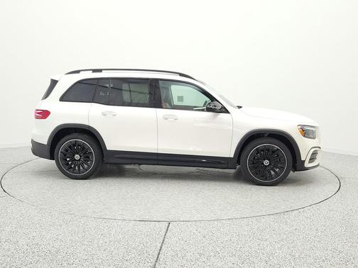 Polar White 2026 Mercedes-Benz GLB 250 Base