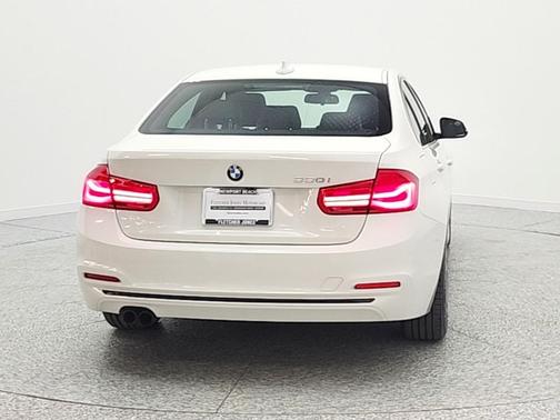 Alpine White 2018 BMW 330 330i